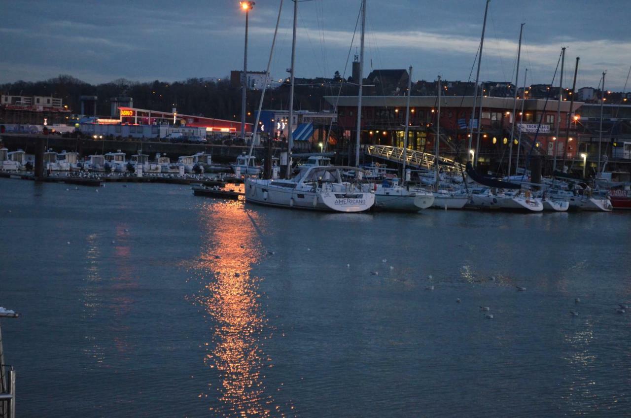 Appart Vue Sur Port Lägenhet Boulogne-sur-Mer Exteriör bild